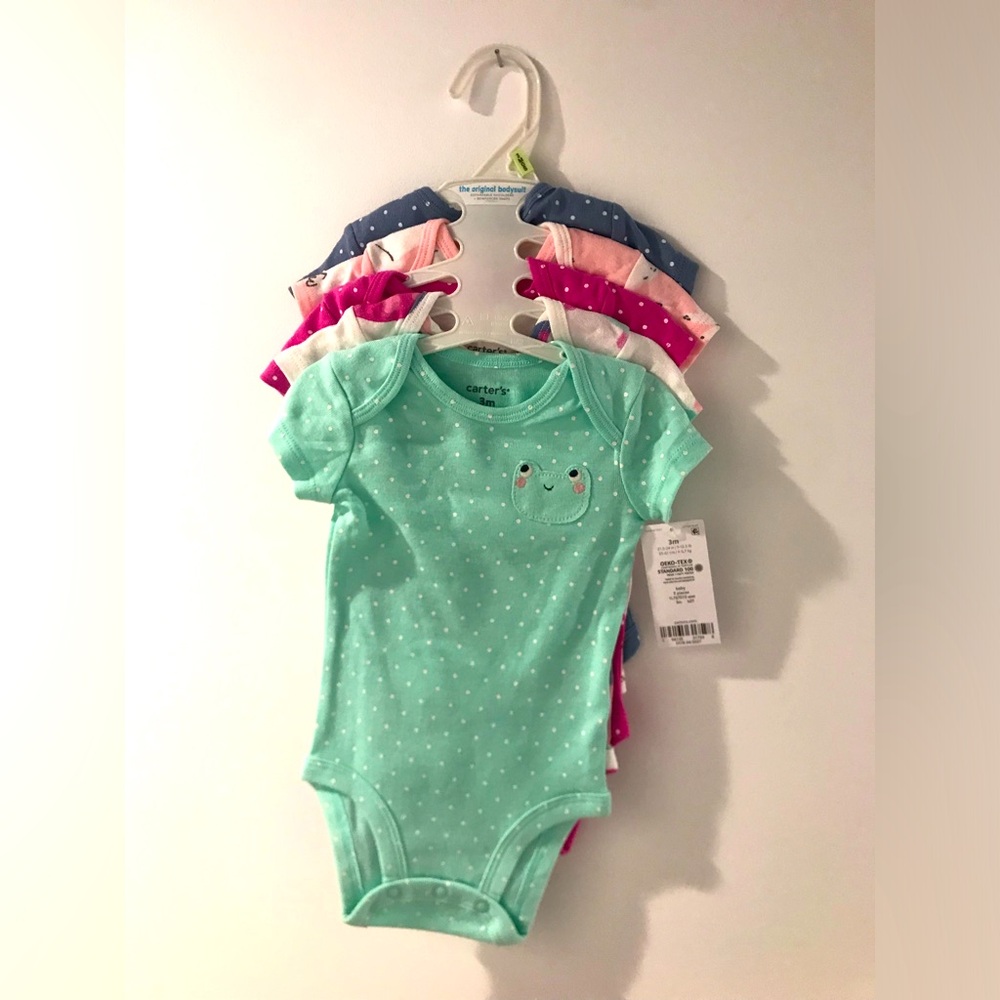 5pack Carter’s onesies